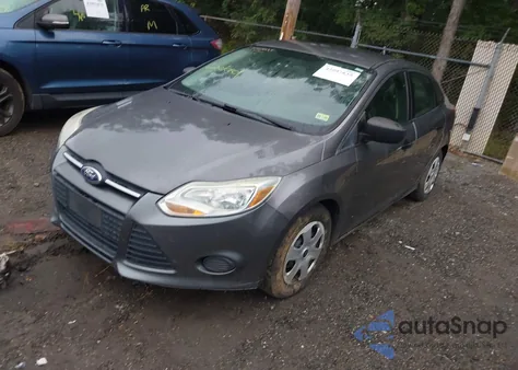 2013 Ford Focus S z USA, uszkodzony, nr VIN 1FADP3E21DL207385